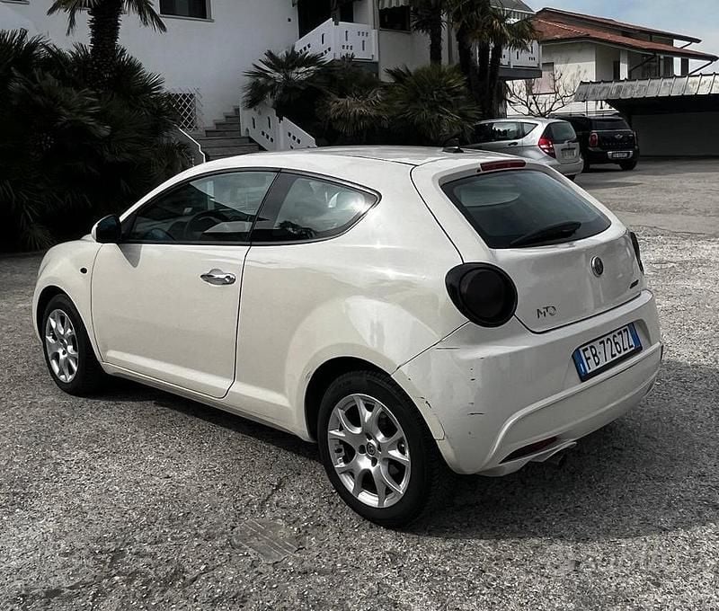 Second-hand Alfa Romeo MiTo 68 CP (50 kW) 2016 Hatchback