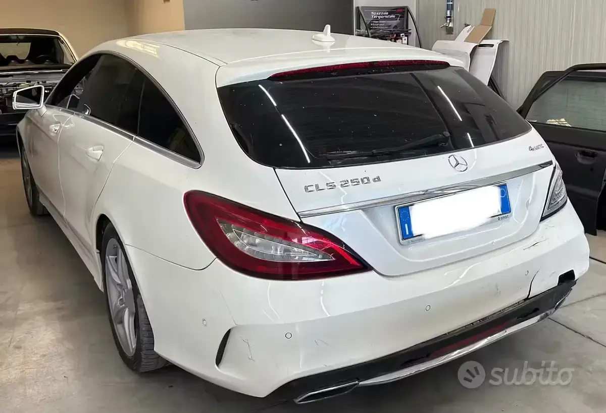 Usata Mercedes CLS250 Premium 204 CV (150 kW) 2015 Bianco Coupé