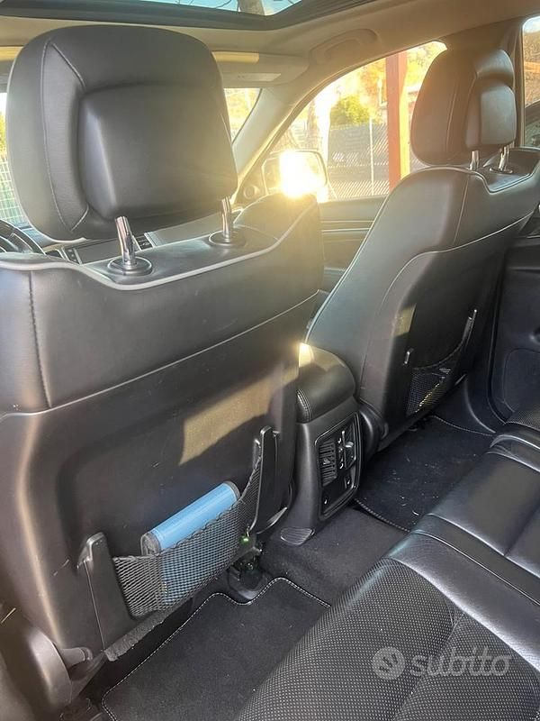 Usata Jeep Grand Cherokee 241 CV (177 kW) 2011 Nero SUV