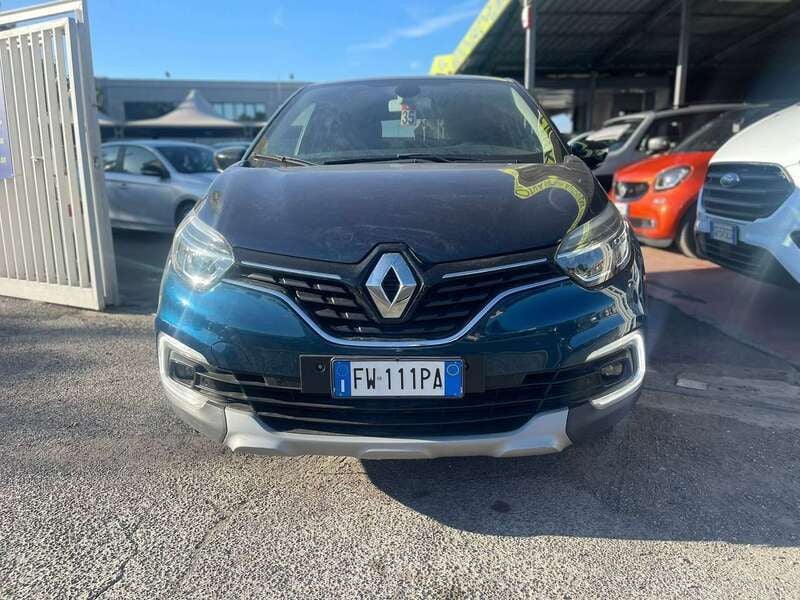 Usata Renault Captur 150 CV (110 kW) 2019 Verde SUV