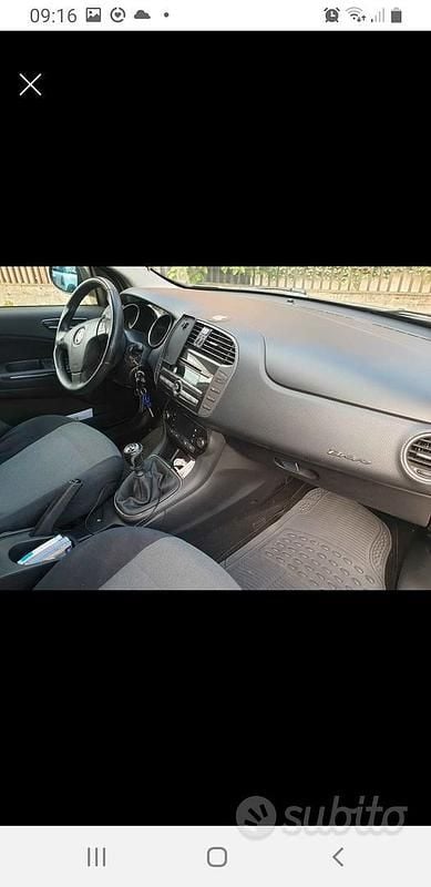 Usata Fiat 1600 120 CV (88 kW) 2009 Grigio Berlina