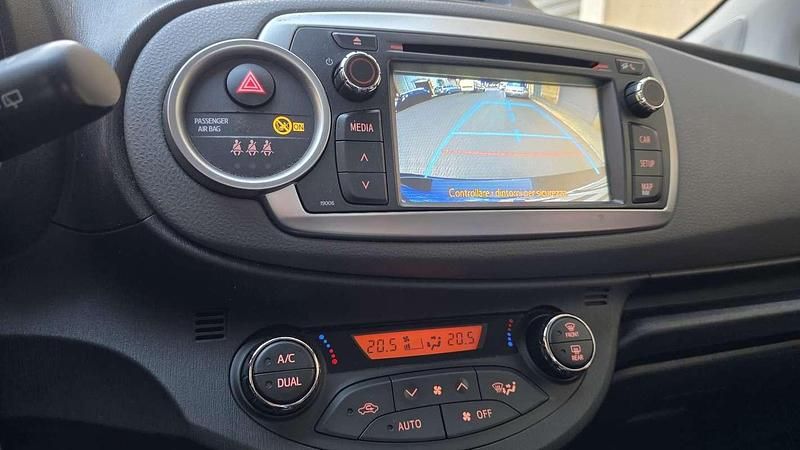 Usata Toyota Yaris Active 90 CV (66 kW) 2012 Utilitaria