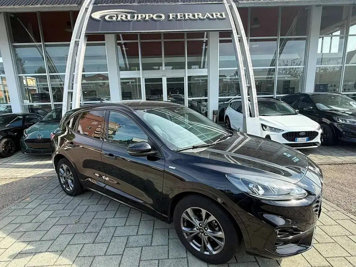 Usata Ford Kuga ST-Line 120 CV (88 kW) 2022 Nero SUV
