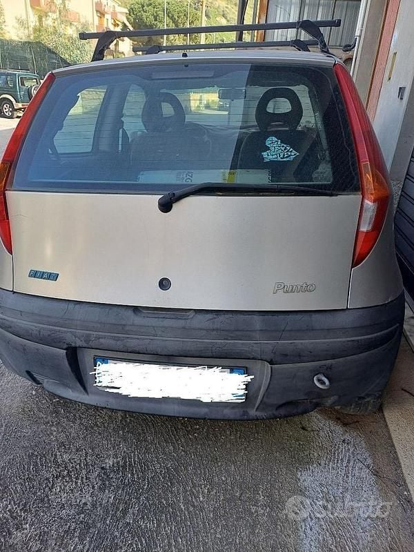 Usata Fiat Punto 2000 Grigio Utilitaria