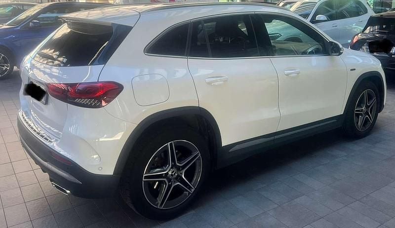 Usata Mercedes GLA250 Premium 160 CV (117 kW) 2020 Bianco SUV