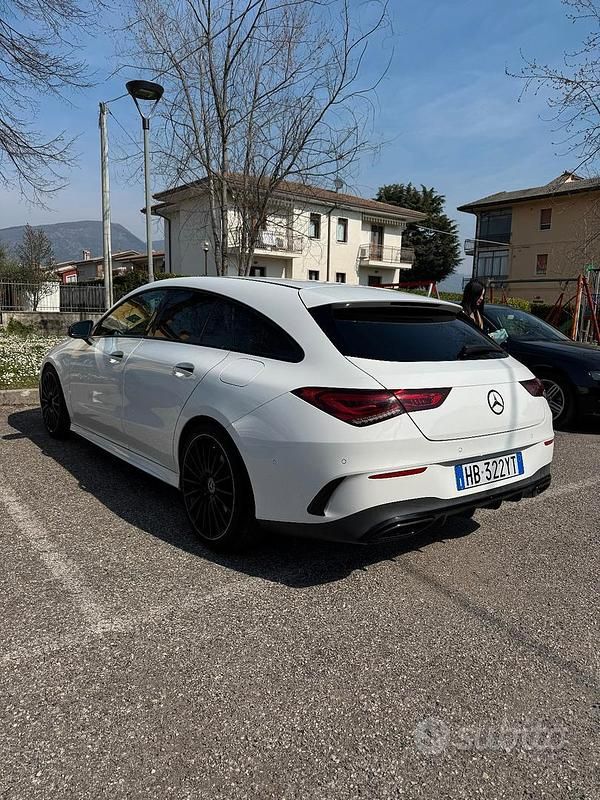 Usata Mercedes CLA200 163 CV (119 kW) 2019 Bianco Station wagon
