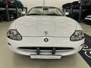 Usata Jaguar XK8 284 CV (208 kW) 1997 Bianco Cabrio