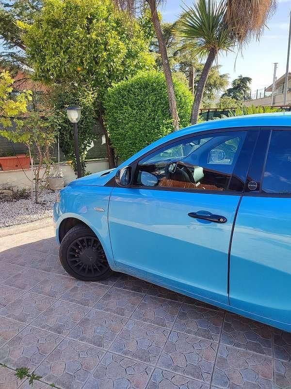 Usata Lancia Ypsilon S 69 CV (50 kW) 2021 Blu/azzurro Utilitaria