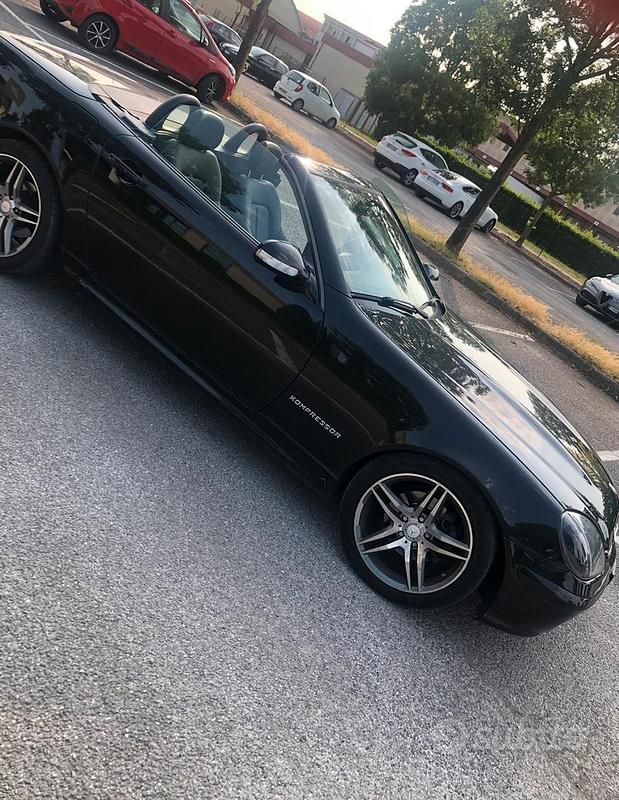 Usata Mercedes SLK200 2003 Nero Cabrio
