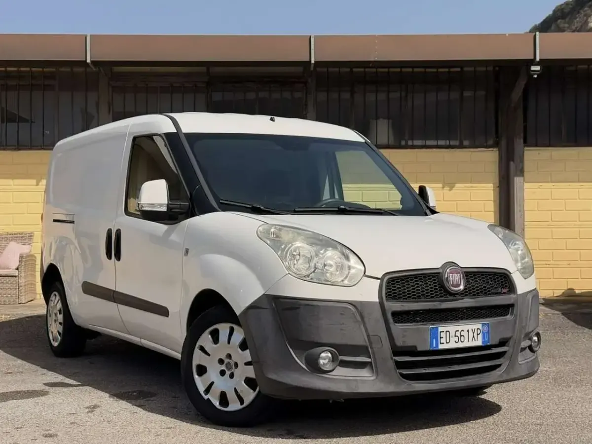 Usata Fiat Doblò 105 CV (77 kW) 2010 Other Monovolume