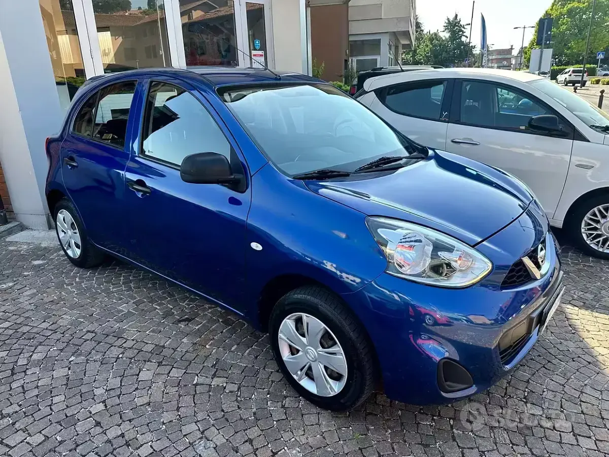 Usata Nissan Micra Tekna 80 CV (58 kW) 2016 Blu Utilitaria