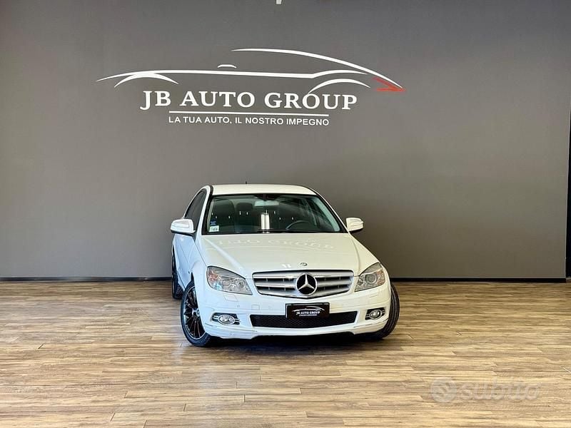 Usata Mercedes C220 170 CV (125 kW) 2008 Bianco Berlina