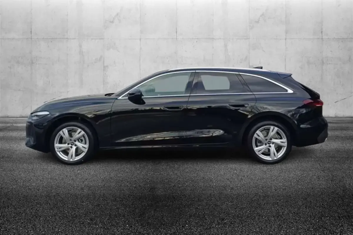 Usata Audi A5 Advanced 150 CV (110 kW) 2025 Nero metallizzato Station wagon