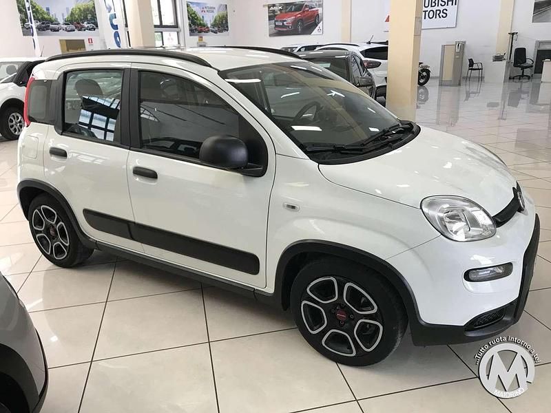 Usata Fiat Panda City Life 69 CV (50 kW) 2021 Bianco Utilitaria