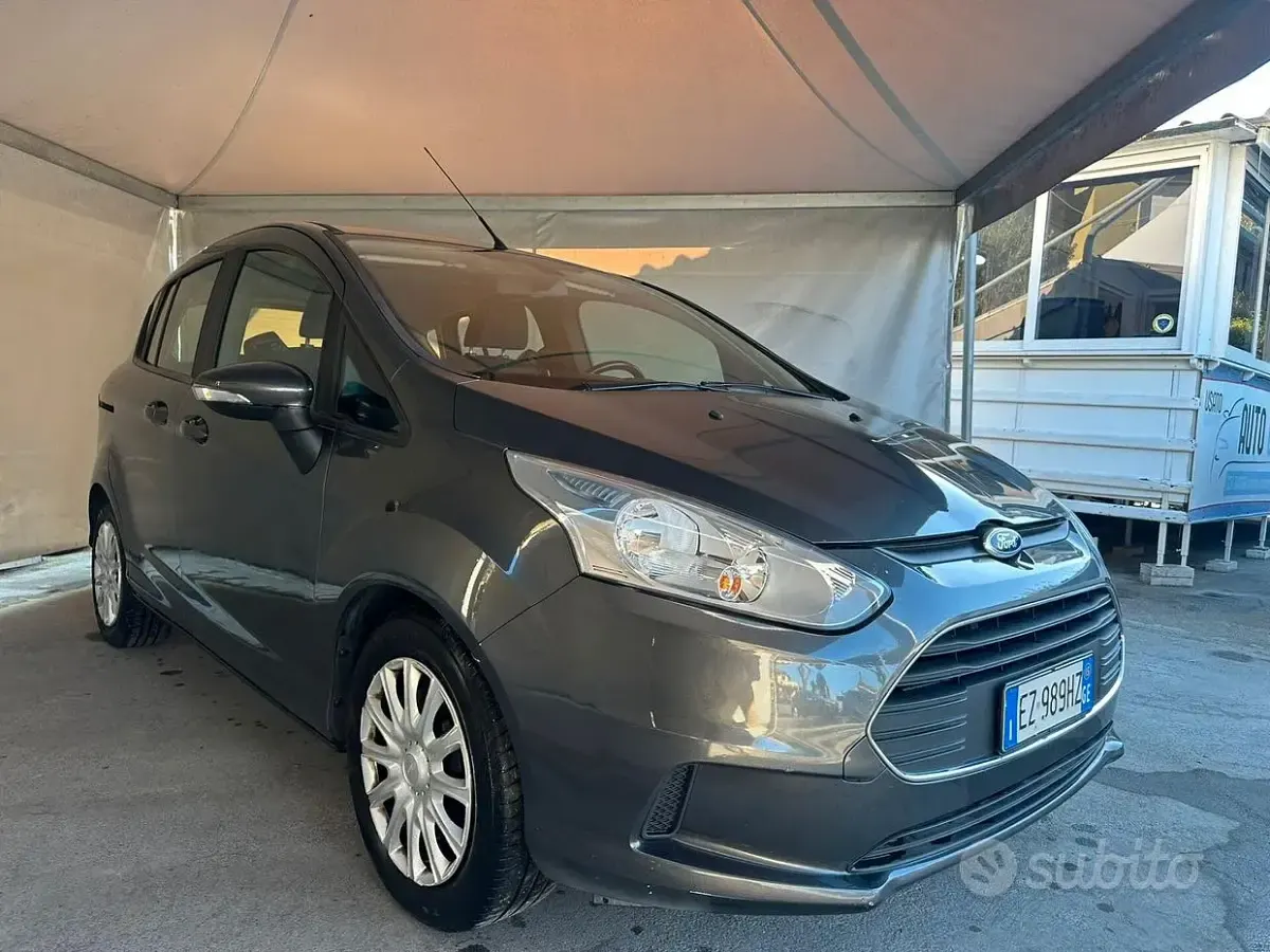 Usata Ford B-MAX Business Edition 100 CV (73 kW) 2015 Grigio Monovolume