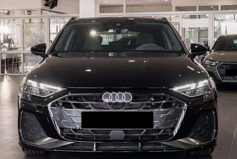 Usata Audi A3 S-Line 150 CV (110 kW) 2024 Mythosschwarz metallic Berlina