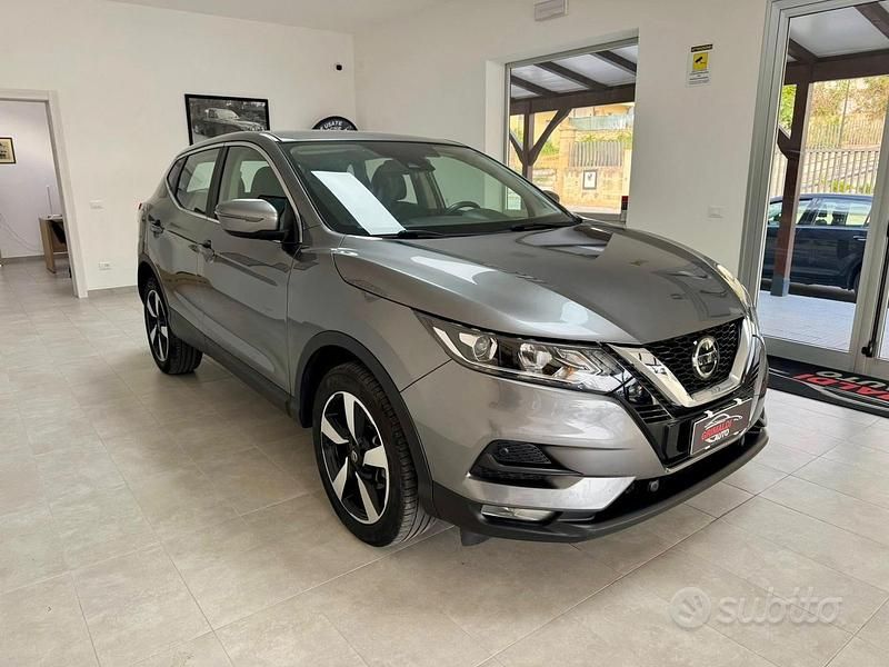 Usata Nissan Qashqai 116 CV (85 kW) 2020 Grigio SUV