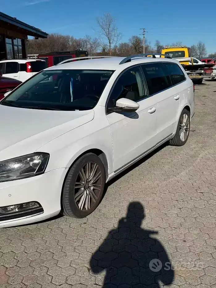 Usata VW Passat 170 CV (125 kW) 2012 Bianco Station wagon