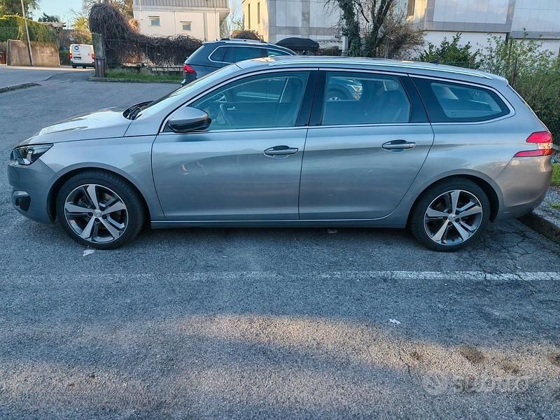 Usata Peugeot 308 SW Allure 150 CV (110 kW) 2016 Grigio Station wagon
