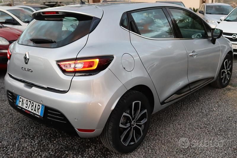 Usata Renault Clio IV 118 CV (86 kW) 2018 Grigio Berlina