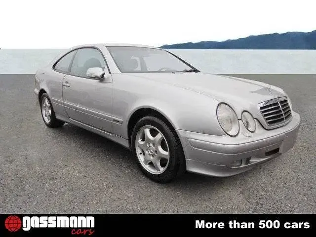 Usata Mercedes CLK320 Avantgarde 218 CV (160 kW) 2000 Argento Coupé