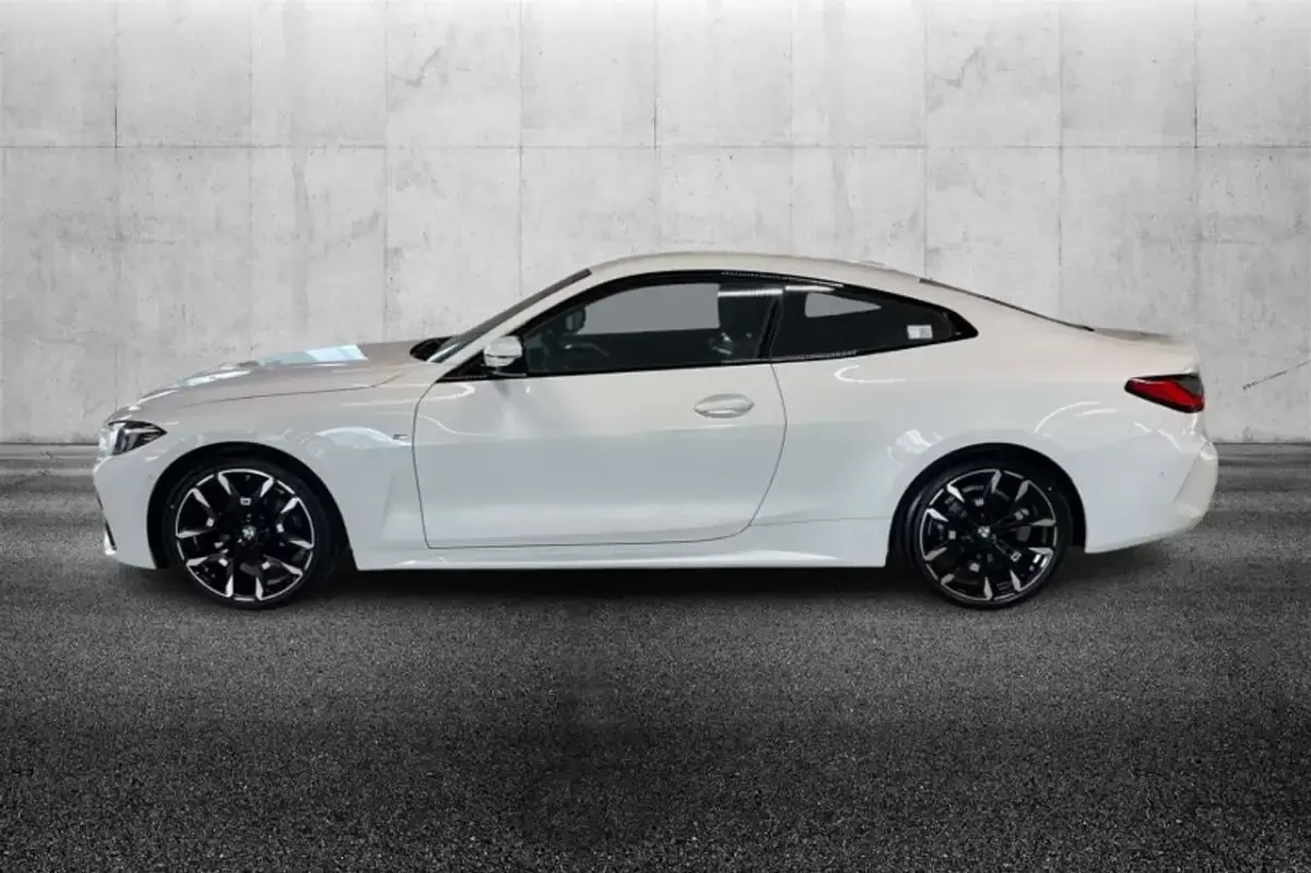 Usata BMW 420 M Sport 184 CV (135 kW) 2025 Bianco Coupé