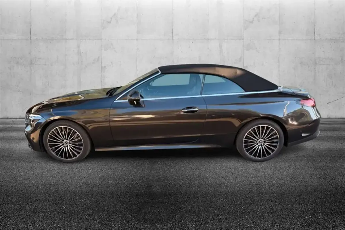 Usata Mercedes CLE220 Advanced 197 CV (144 kW) 2025 Grigio Cabrio