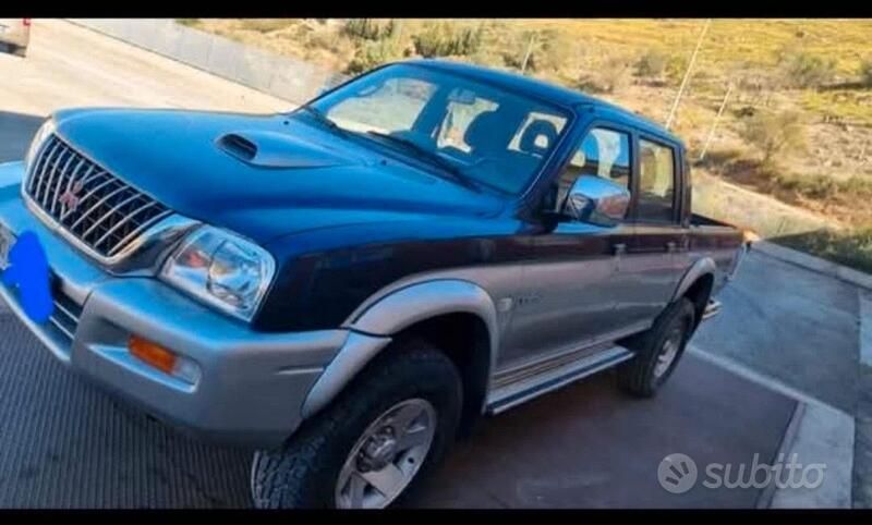 Usata 2002 Mitsubishi L200 Pick-up | 12.200 € - Immagine 1/4
