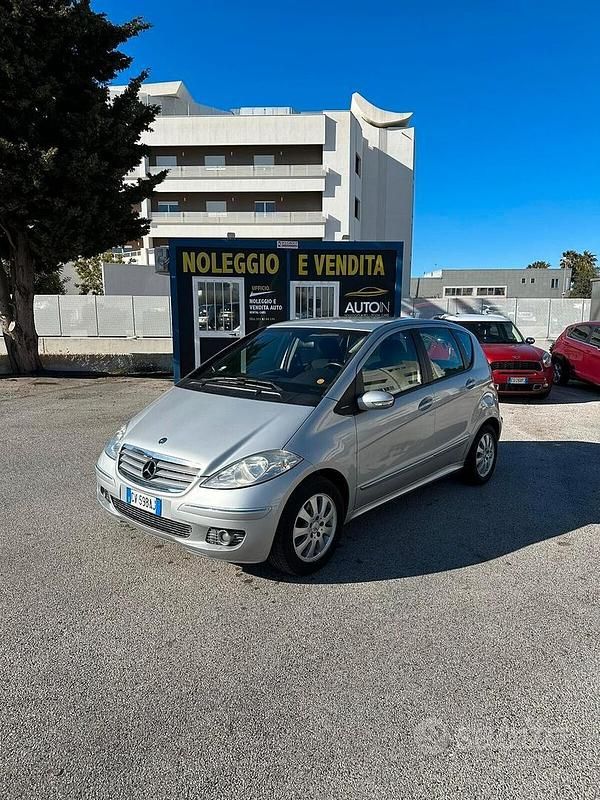 Usata Mercedes A150 Elegance 95 CV (69 kW) 2005 Grigio Coupé