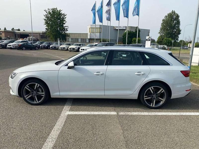 Usata Audi A4 Business 190 CV (139 kW) 2017 Bianco Station wagon