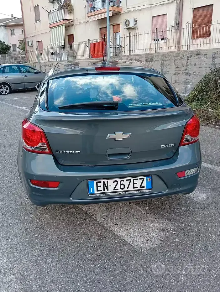 Usata Chevrolet Cruze 163 CV (119 kW) 2012 Grigio Berlina