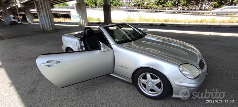 Usata Mercedes SLK200 163 CV (119 kW) 2003 Grigio Cabrio
