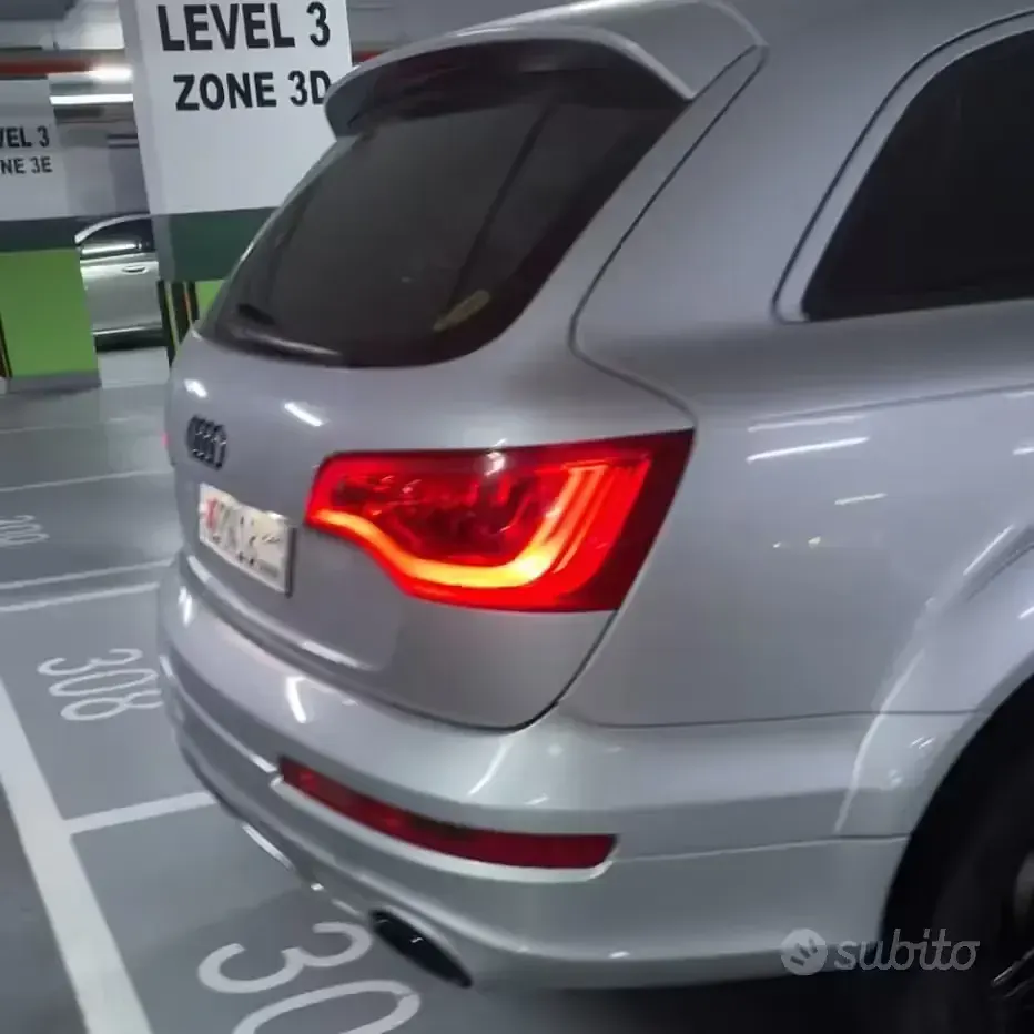 Usata Audi Q7 Comfort 333 CV (244 kW) 2014 Grigio SUV