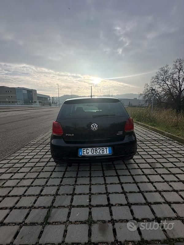 Usata VW Polo Trendline 75 CV (55 kW) 2011 Nero Berlina