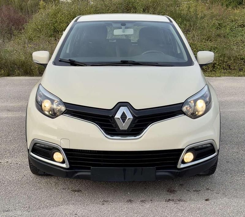 Usata Renault Captur 110 CV (80 kW) 2015 Beige SUV