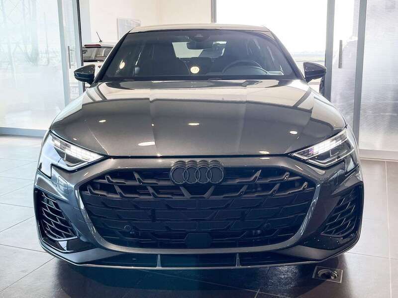 Nuova Audi S3 Sport 333 CV (244 kW) 2025 Grigio daytona Berlina