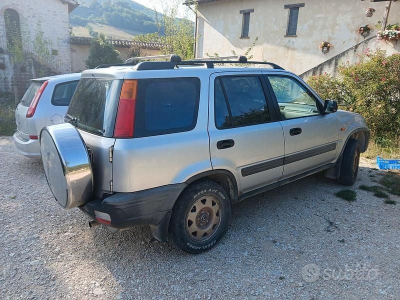 Usata Honda CR-V 147 CV (108 kW) 2001 Grigio SUV