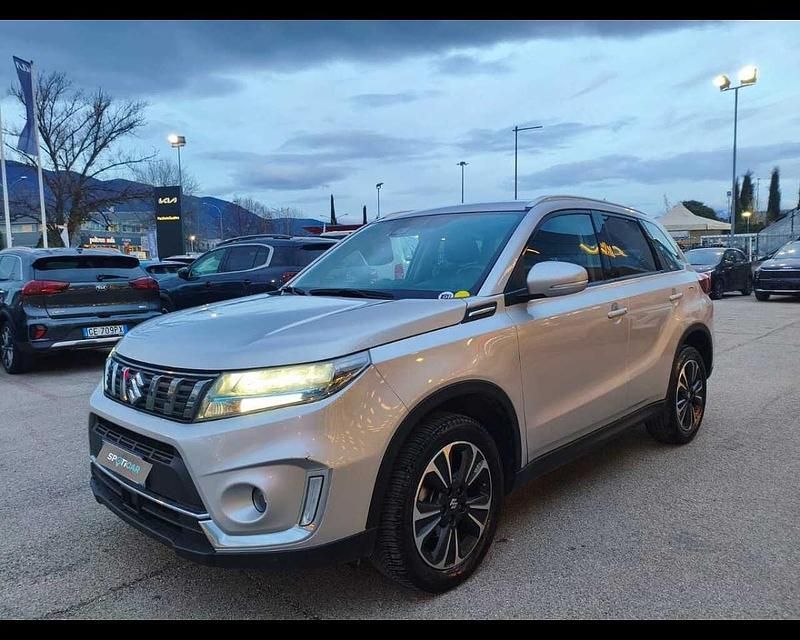 Usata Suzuki Vitara Cool 129 CV (94 kW) 2023 Argento SUV