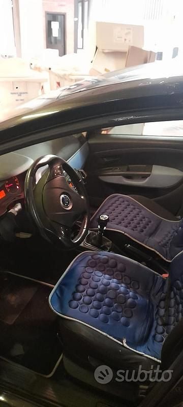 Usata Fiat Grande Punto Dynamic 65 CV (47 kW) 2006 Nero Utilitaria