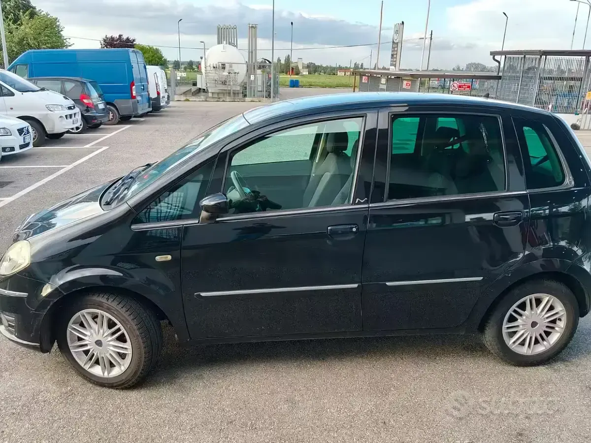 Usata Lancia Musa 95 CV (69 kW) 2008 Monovolume