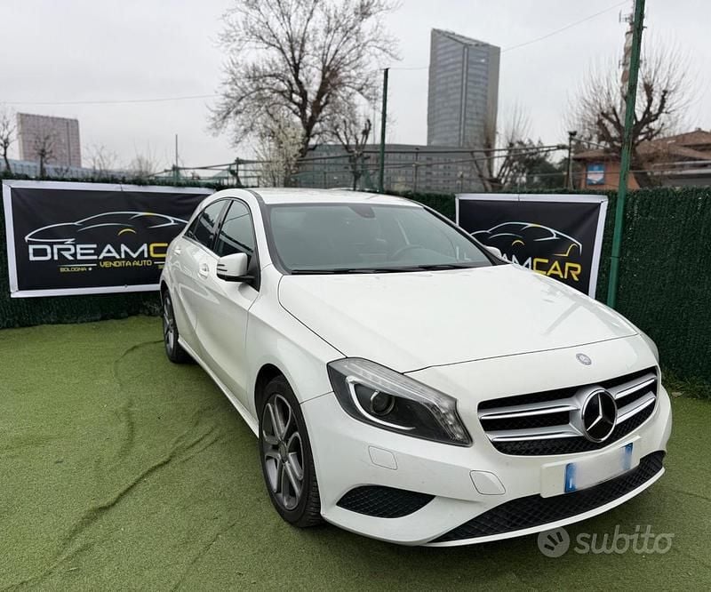 Usata Mercedes A180 108 CV (79 kW) 2013 Bianco Berlina