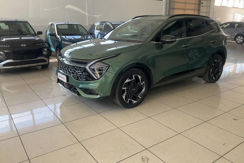 Verde Usata 2024 Kia Sportage GT-Line SUV | 31.699 € (Ottimo prezzo) - Immagine 1/4