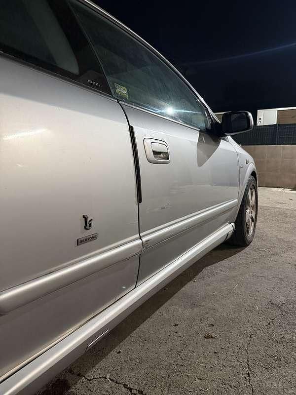 Usata Opel Astra Sport 125 CV (91 kW) 2001