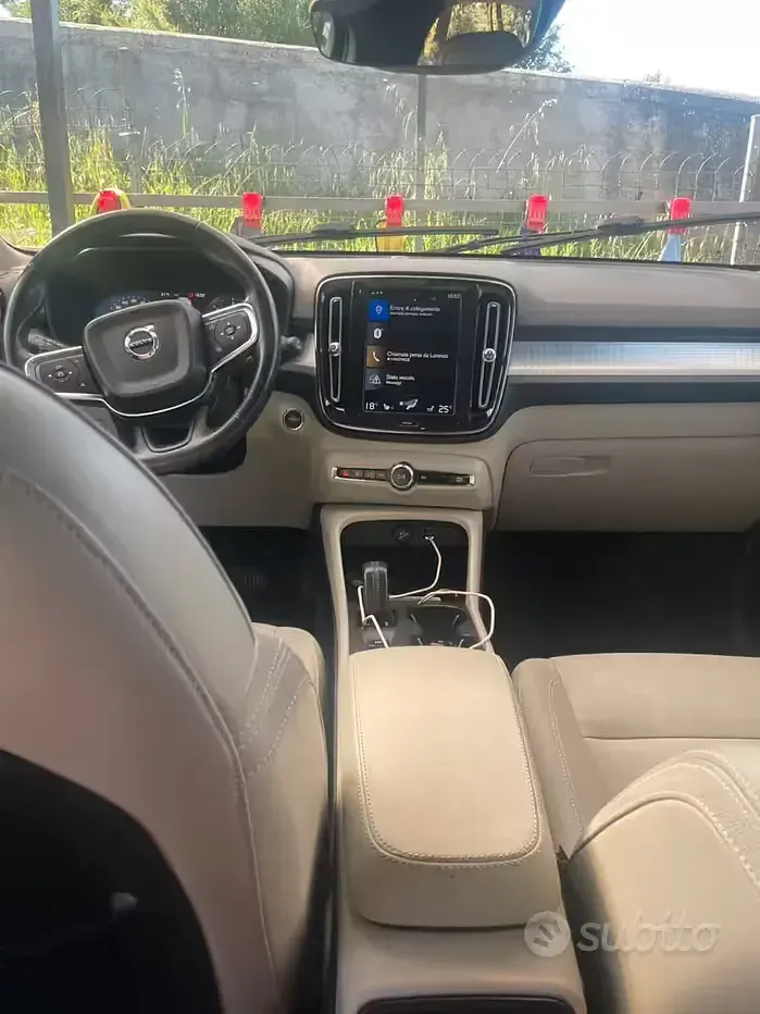 Usata Volvo XC40 150 CV (110 kW) 2018 Nero SUV