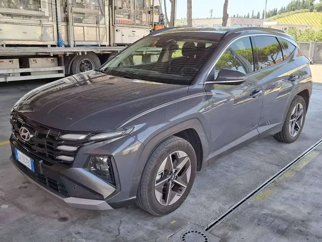 Usata Hyundai Tucson 136 CV (100 kW) 2024 Grigio SUV