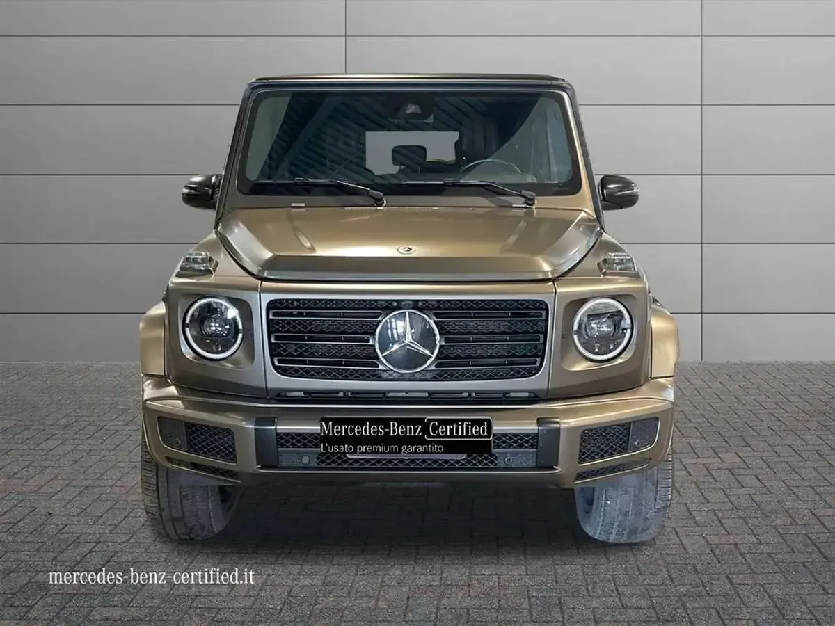 Usata Mercedes G400 AMG line 330 CV (242 kW) 2023 Grigio monza magno SUV