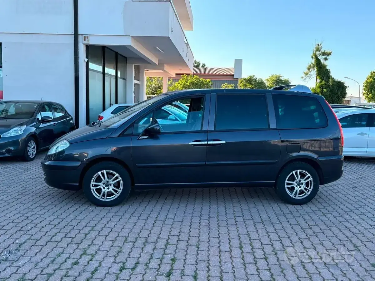 Usata Citroën C8 Elegance 120 CV (88 kW) 2007 Grigio Monovolume