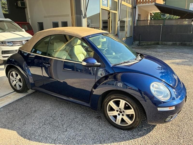 Blu Usata 2009 VW Beetle Cabrio | 6900 € (Ottimo prezzo) - Immagine 1/4