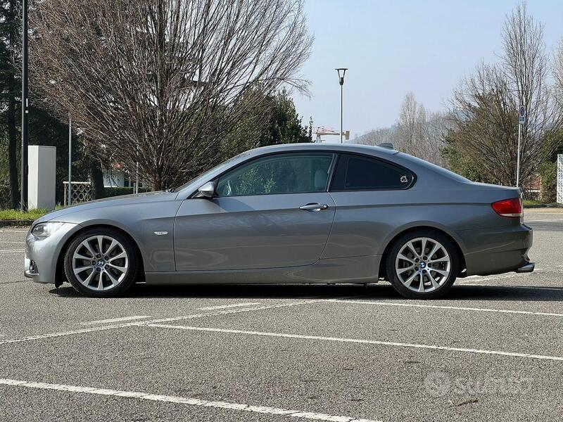 Usato 2006 BMW 325 2.5 Benzin 218 CV (11.800 €)