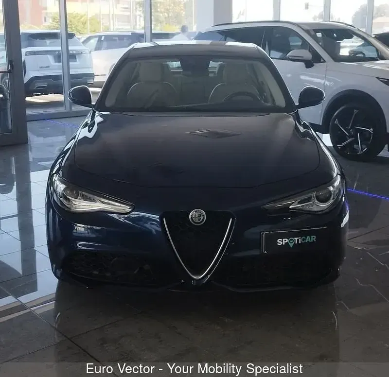 Usata Alfa Romeo Giulia Veloce 209 CV (153 kW) 2017 Blu Berlina
